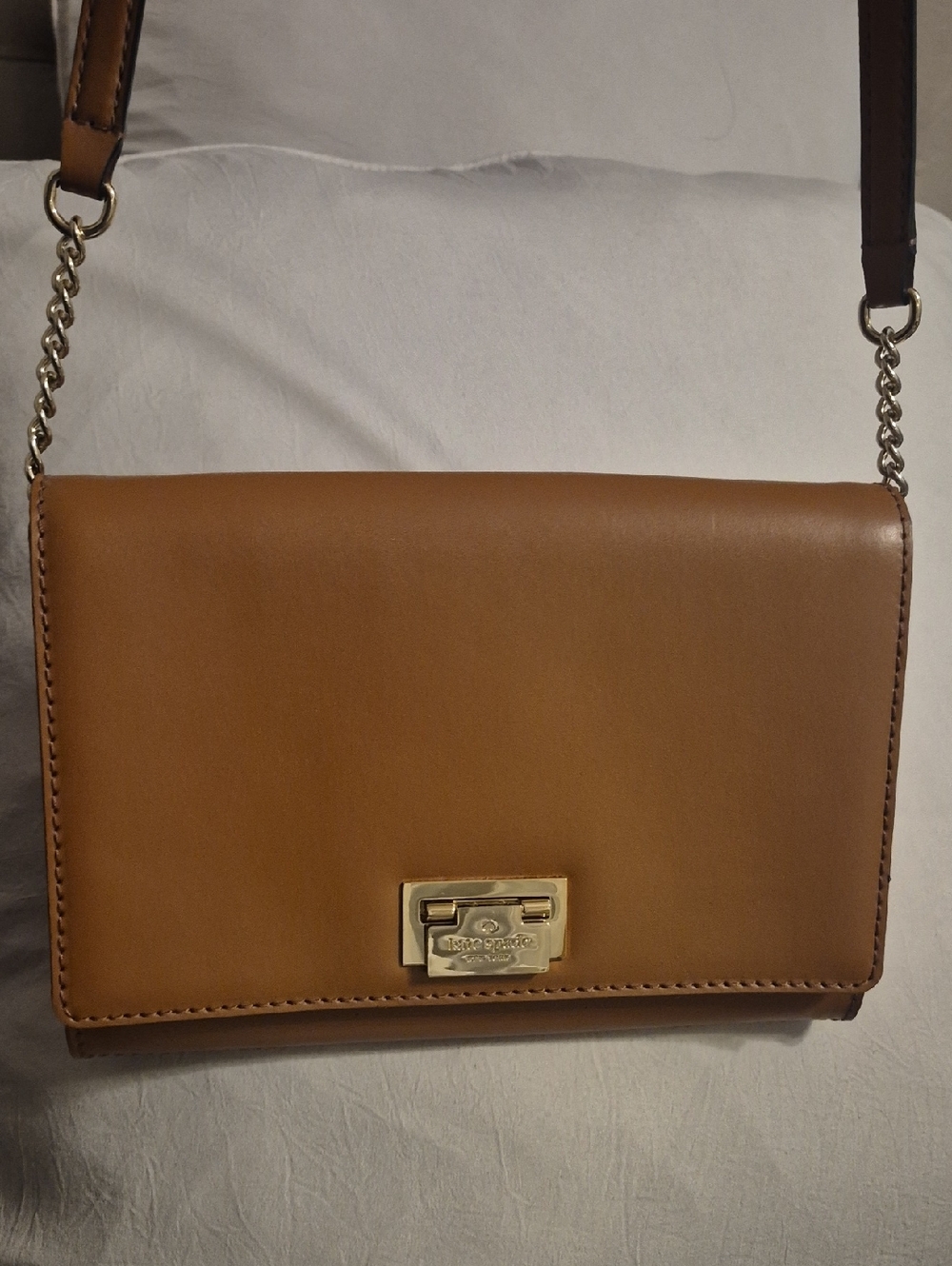 Kate Spade Leather Crossbody Bag.